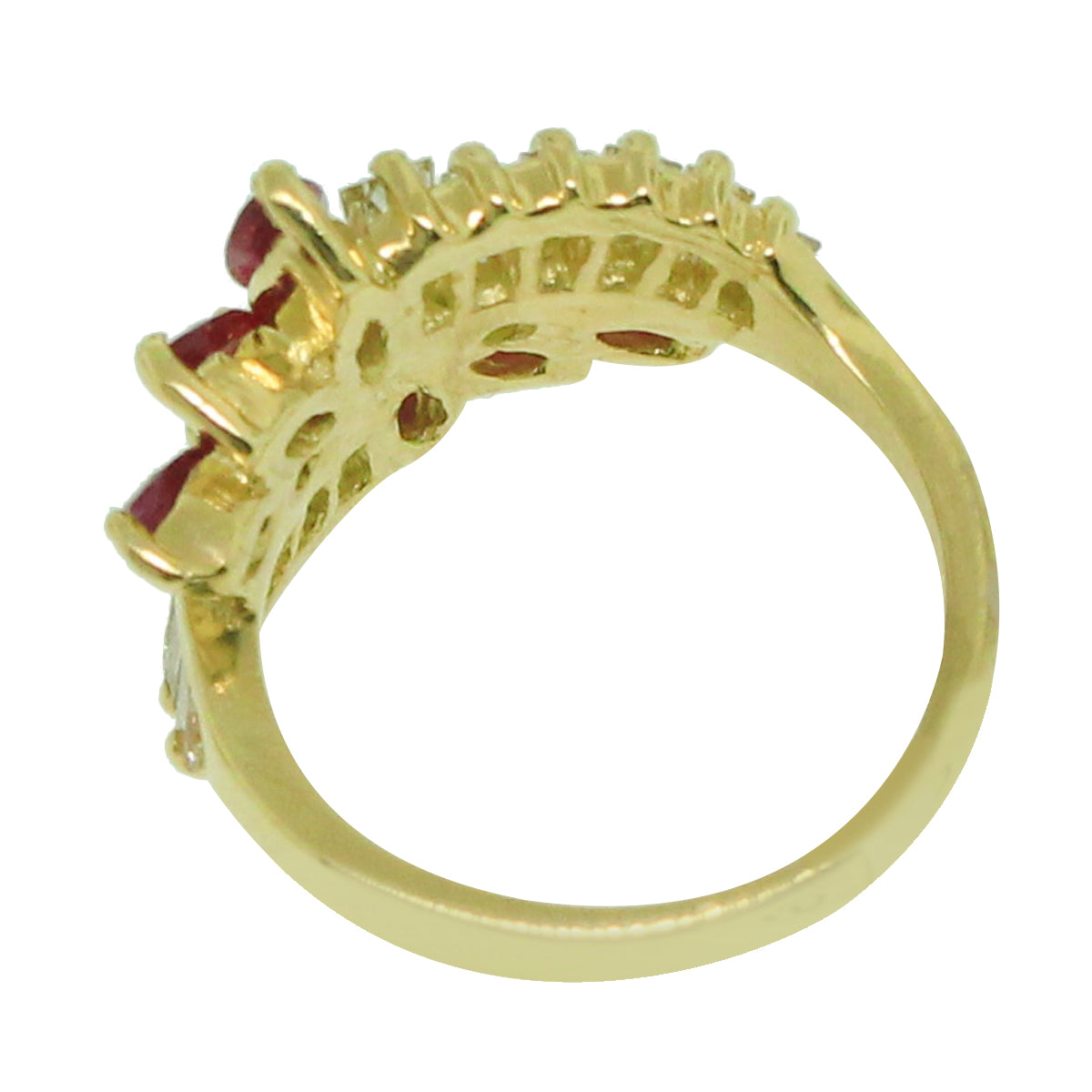 18k Yellow Gold 0.70ctw Ruby and 0.80ctw Diamond Ring