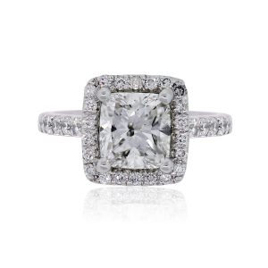 Totally unique diamond engagement rings - you've never seen a halo like this before!