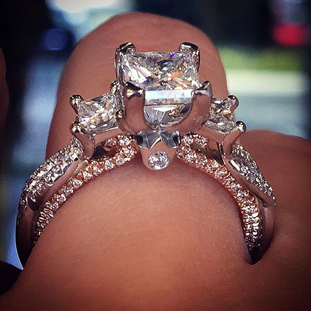 The Difference Between Gold, Rose Gold & Other Jewelry Metals