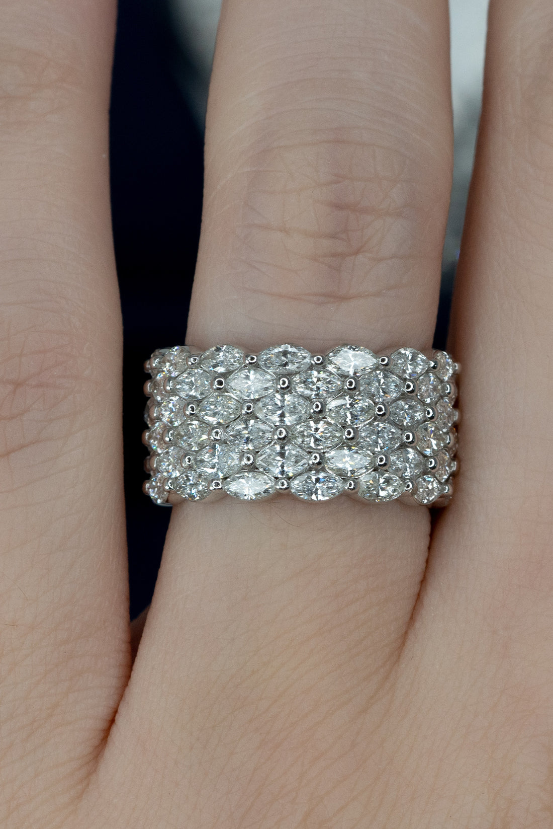 Six-row diamond ring eternity band