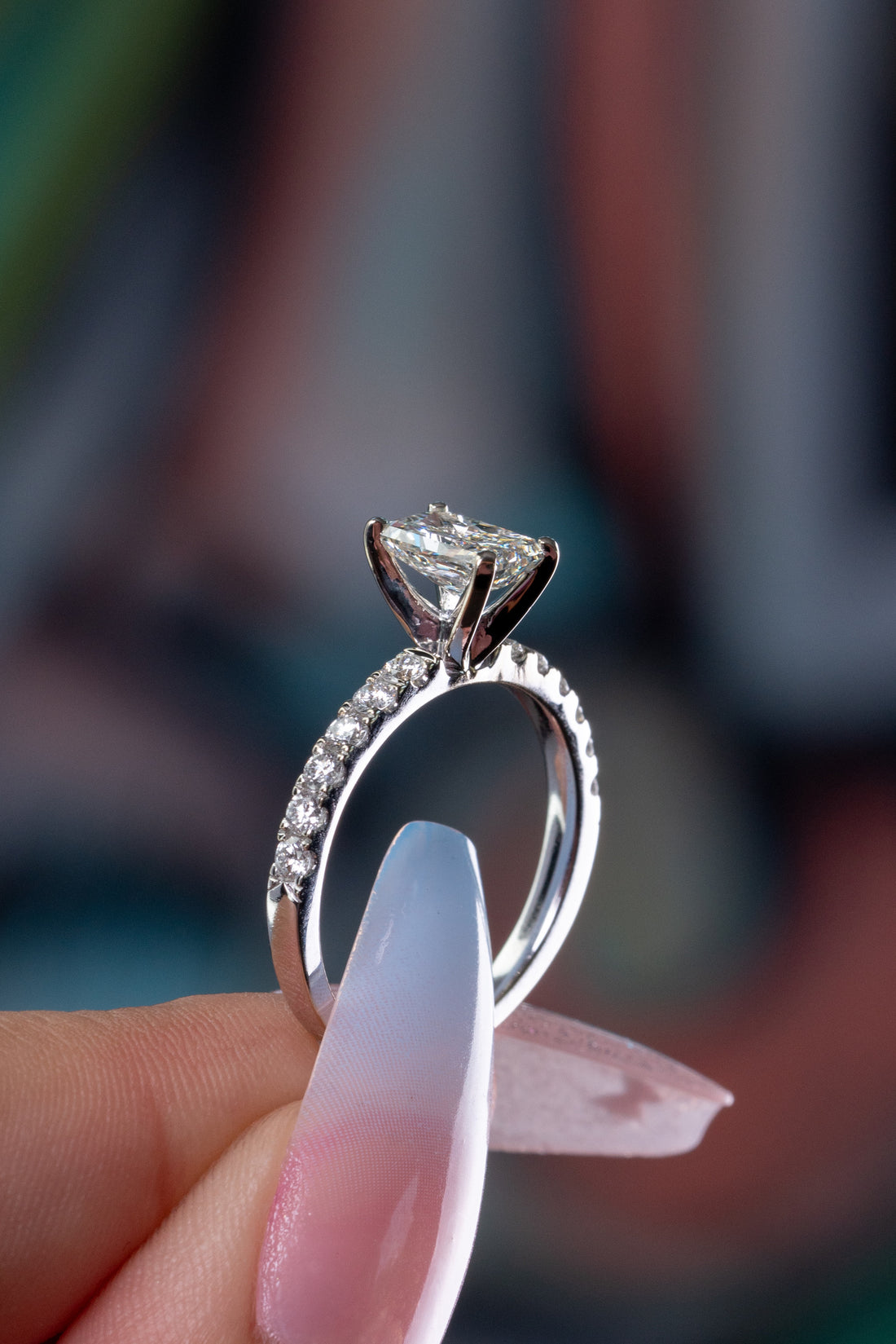 halo ring with superior brilliance