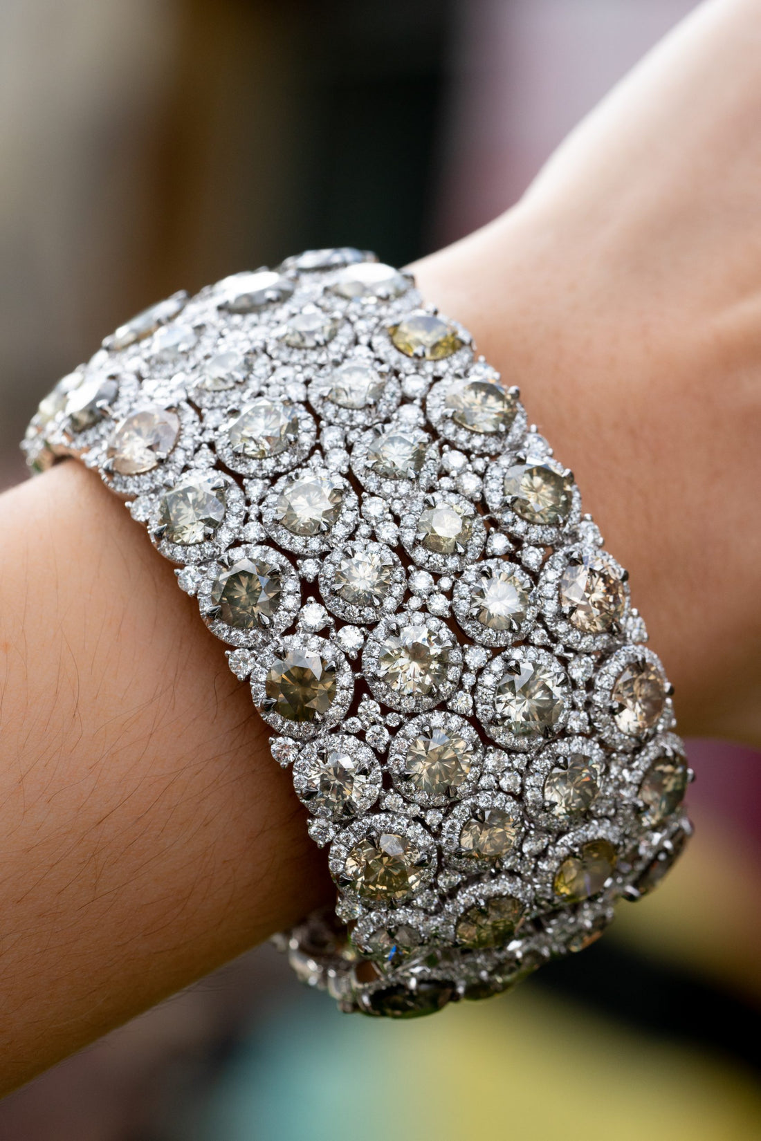 BOLD WORLD OF DIAMOND BANGLES