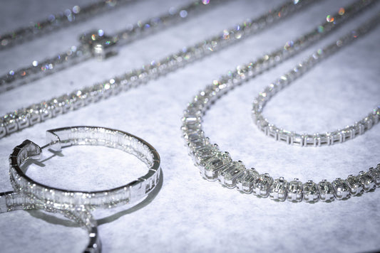 Emerald Cut Diamonds: Unveiling the Timeless Elegance and Popularity