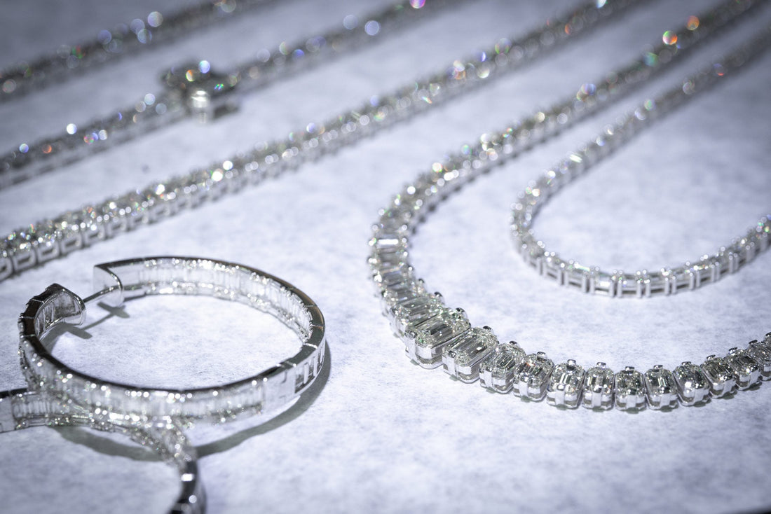 Emerald Cut Diamonds: Unveiling the Timeless Elegance and Popularity