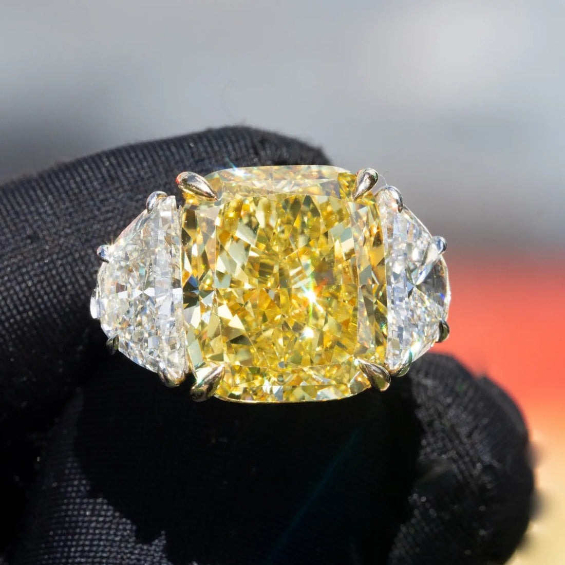 Why Custom Engagement Rings Are Replacing Traditional Designs