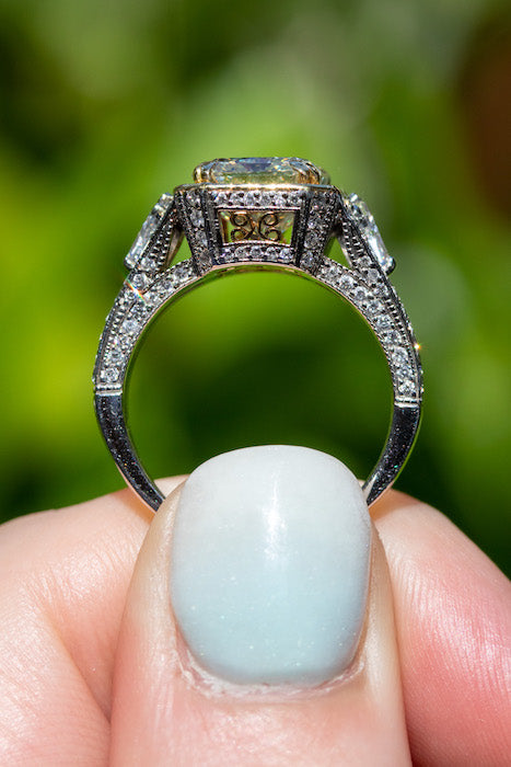 Buying an engagement ring online