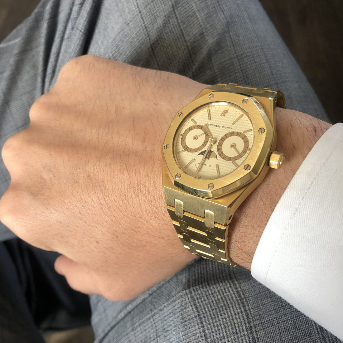 royal oak audemars piguet yellow gold watch