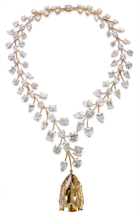 L'Incomparable Up For Grabs at JewelFest