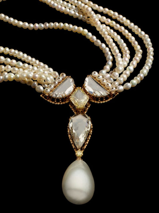 Sotheby's Showcases the Jewels of Alexandre Reza