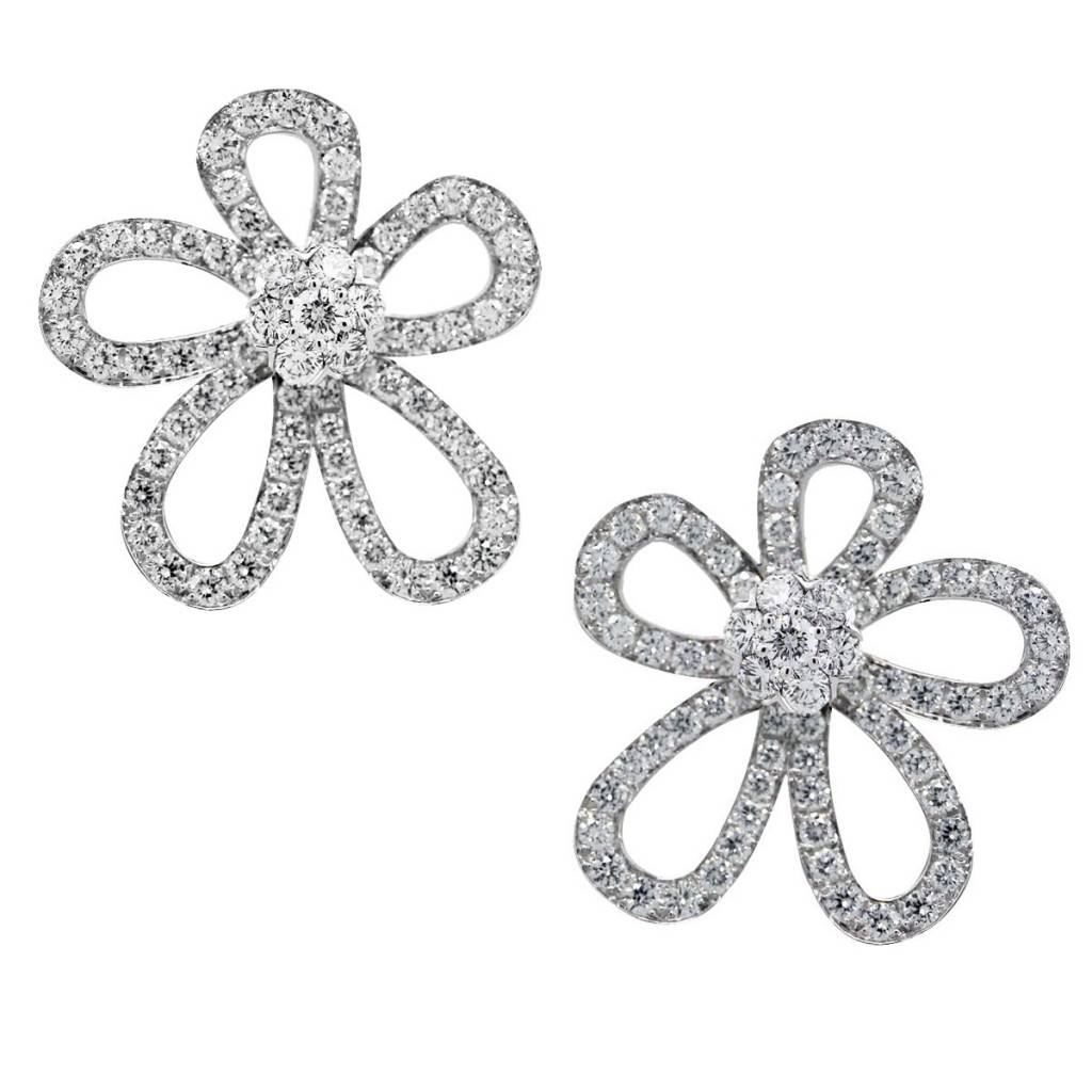 Kim Kardashian's Van Cleef and Arpels Flowerlace Earrings