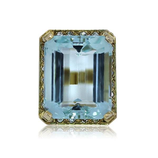Spotlight on Aquamarine