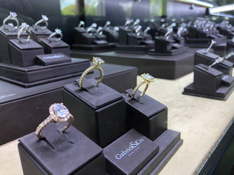 best place to buy engagement rings miami