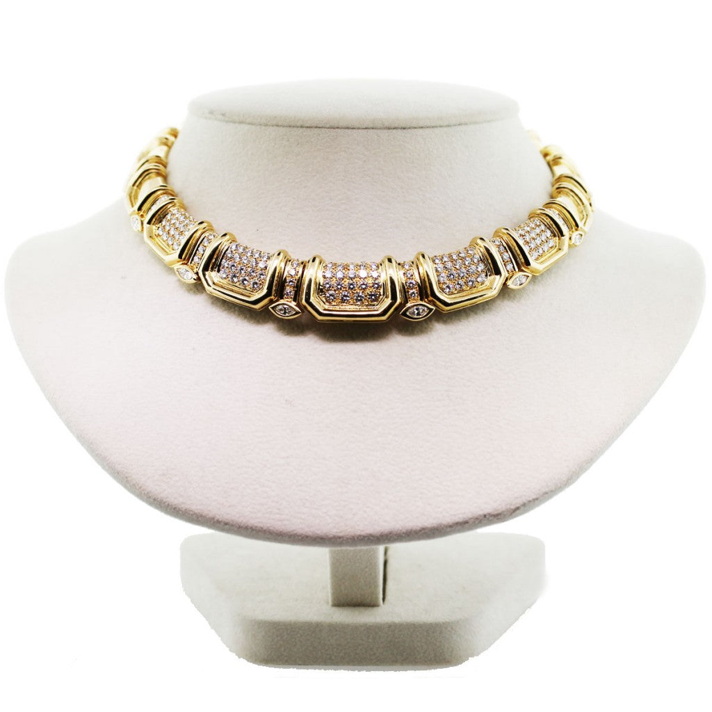 The Right Necklace for your Wedding Dress