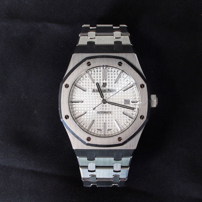 patek philippe nautilus vs royal oak