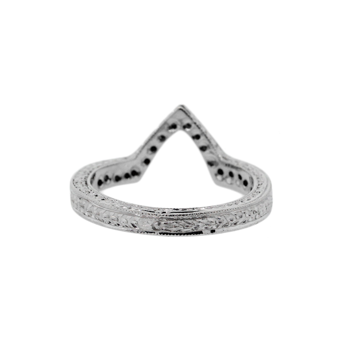 18K White Gold V Diamond Wedding Band Ring