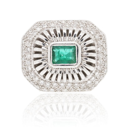 18k White Gold Diamond and Emerald Ring