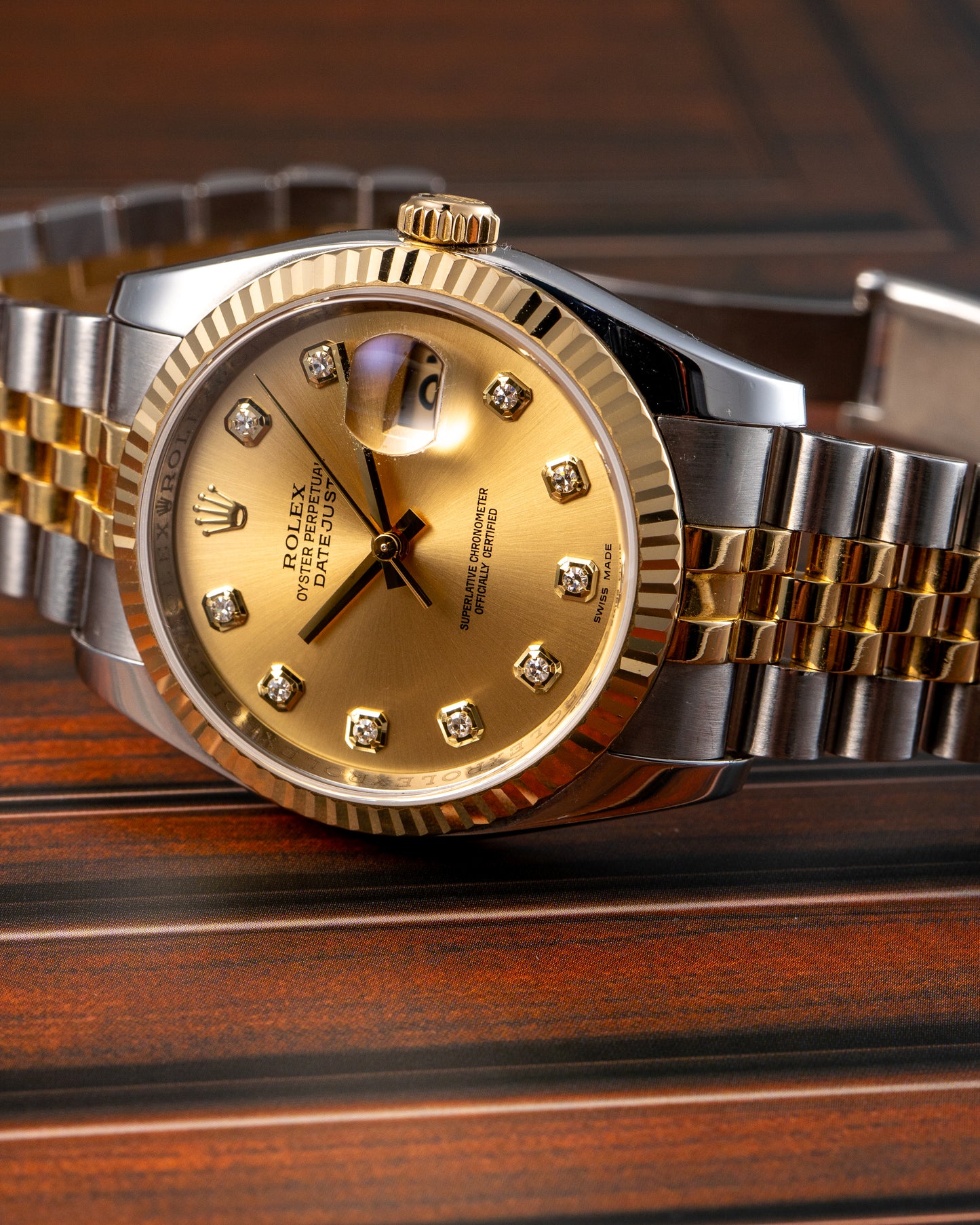 Rolex 116233 Datejust Two-Tone Champagne Diamond Dial Fluted Bezel 36mm Watch