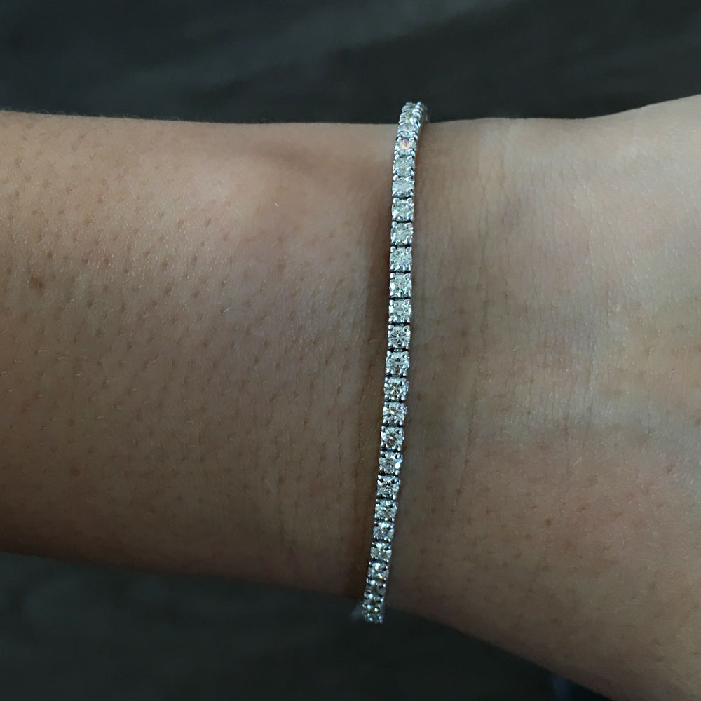18k White Gold 2.64ctw Diamond Tennis Bracelet