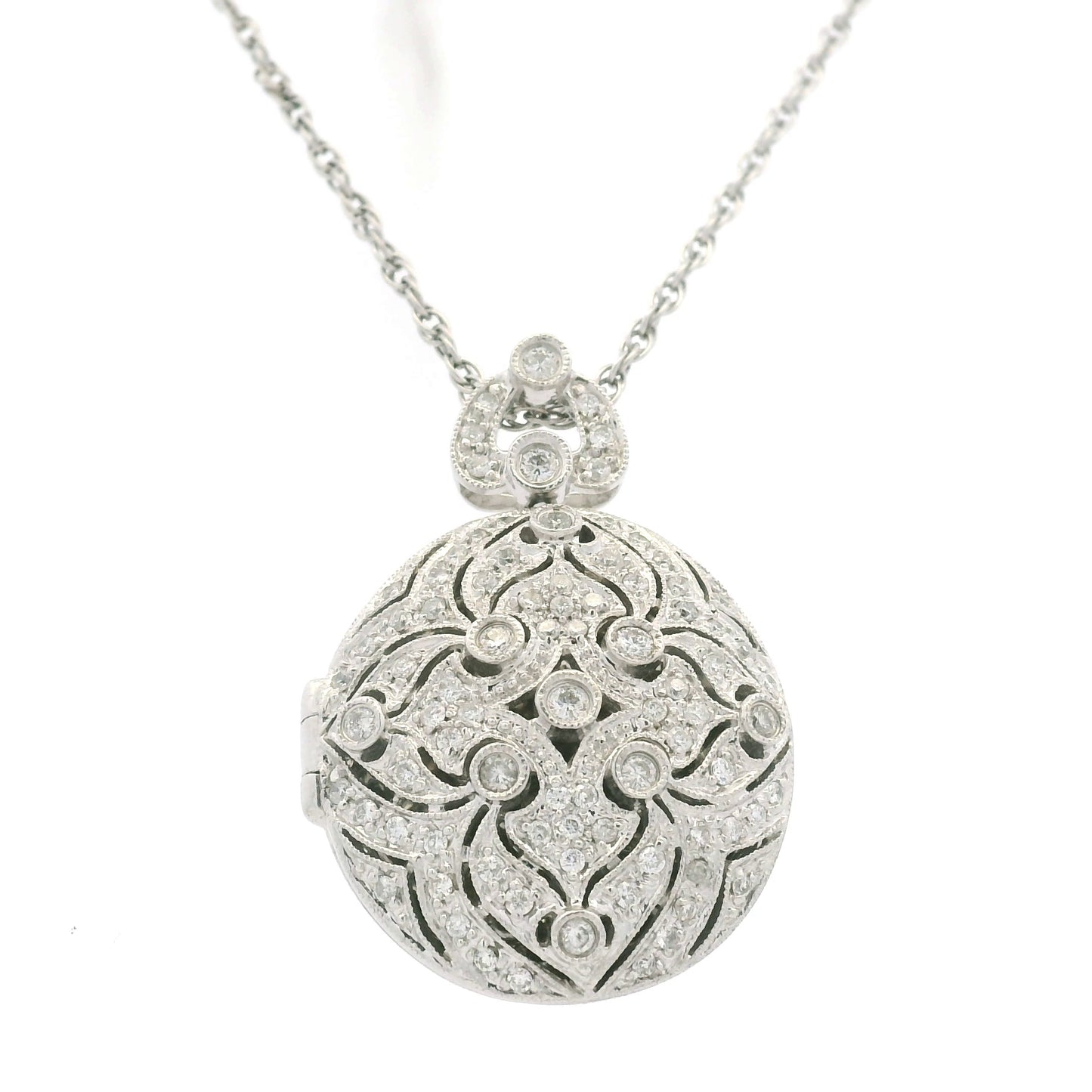 14K White Gold Natural Round Diamond Oval Shape Locket Necklace