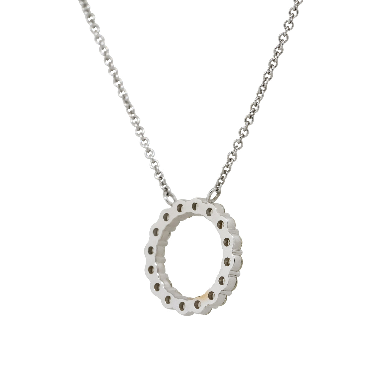 14k White Gold 1.37ctw Diamond Circle Pendant On Chain