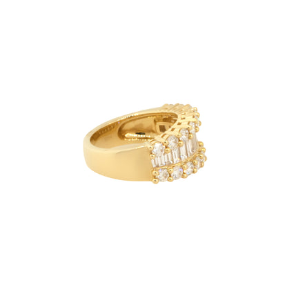 18k Yellow Gold 2.64ctw Round and Baguette Cut Diamond Bridal Band