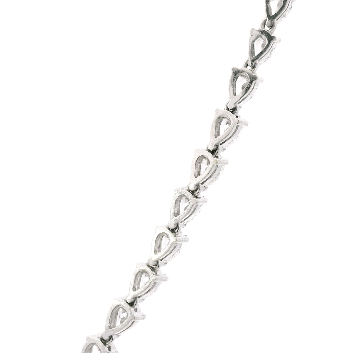 18k White Gold Heart Shape Diamond Pendant & Pear Shape Diamond Tennis Necklace