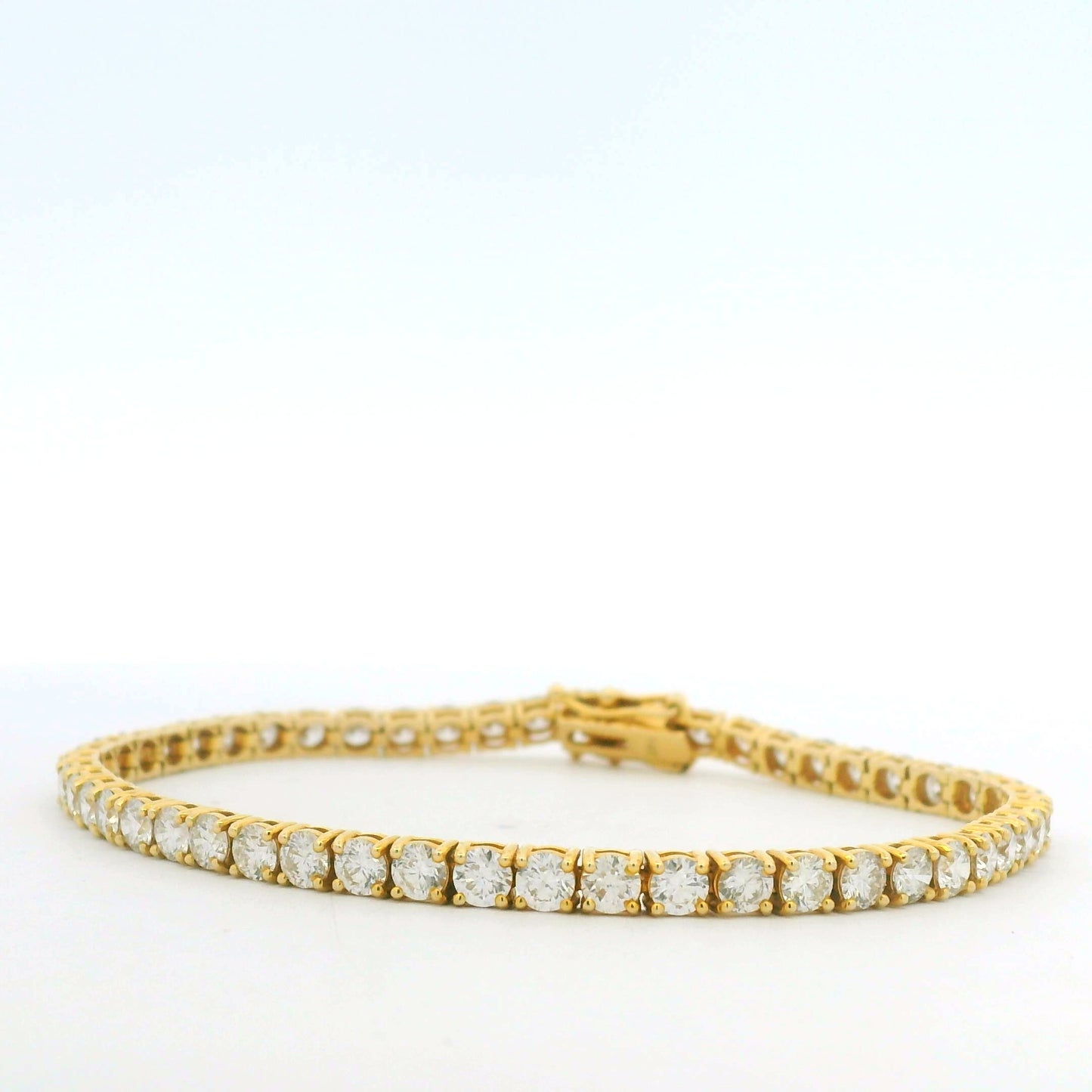 14k Yellow Gold Natural 6.36 Carat Round Brilliant Cut Diamond Tennis Bracelet