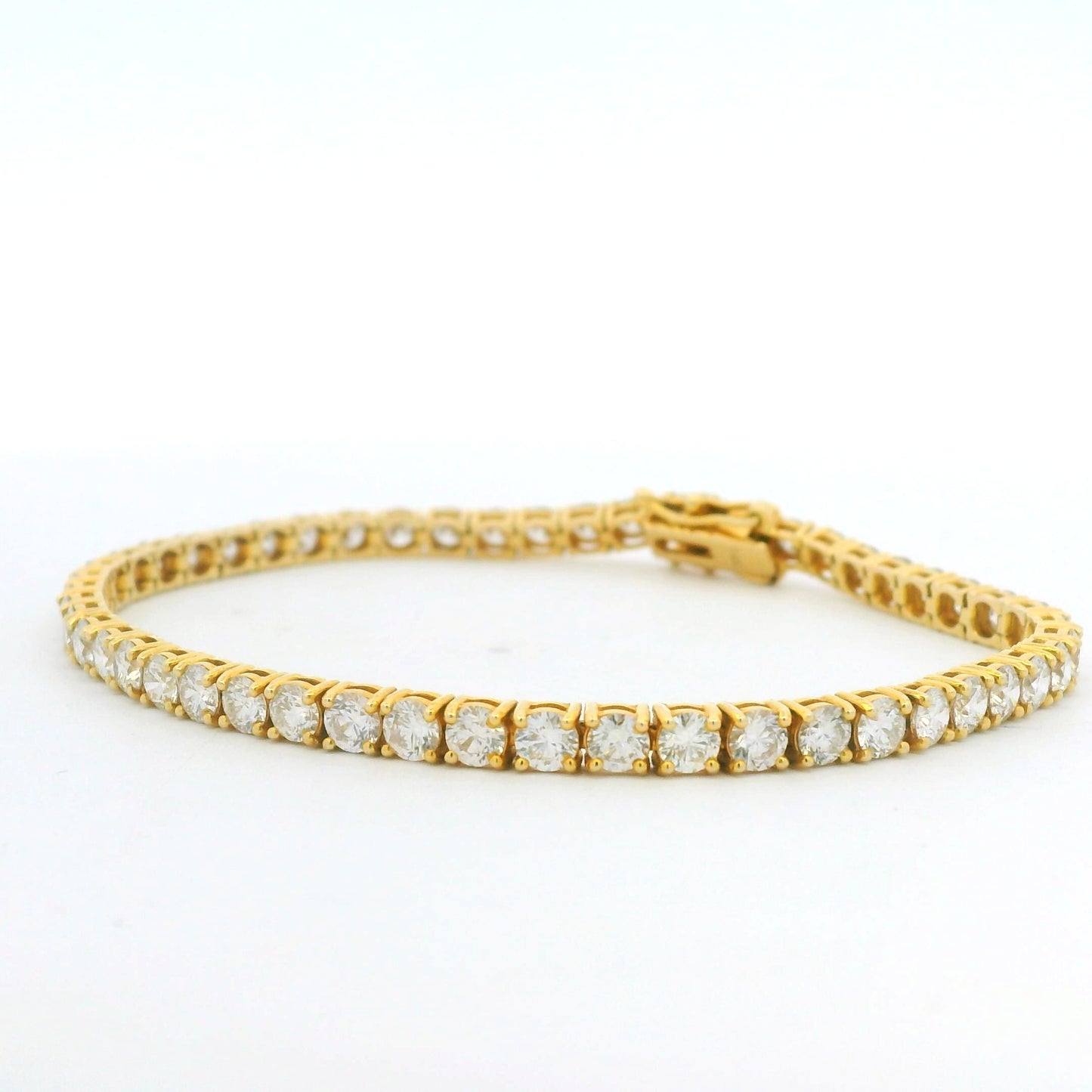 14k Yellow Gold Natural 6.36 Carat Round Brilliant Cut Diamond Tennis Bracelet