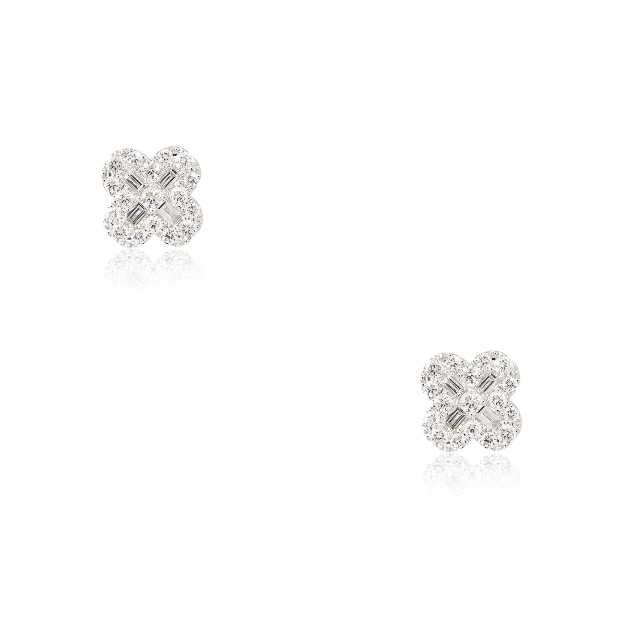 18k White Gold 1.86ctw Diamond Clover Stud Earrings