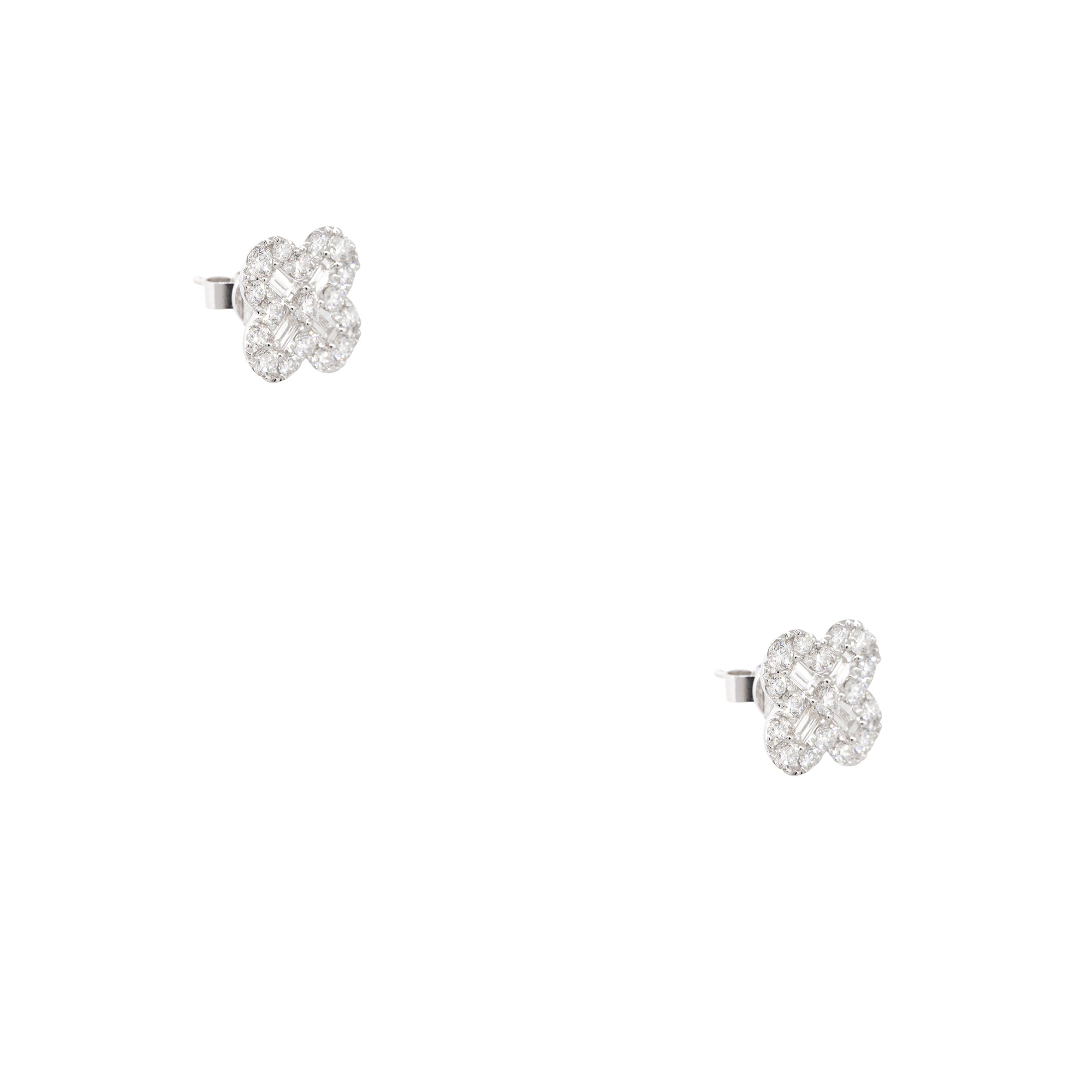 18k White Gold 1.86ctw Diamond Clover Stud Earrings