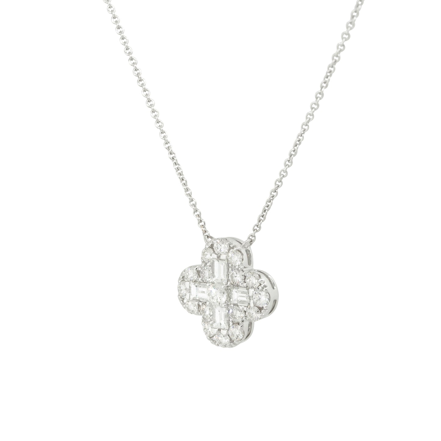 18k White Gold 2.0ctw Mosaic Diamond Clover Necklace