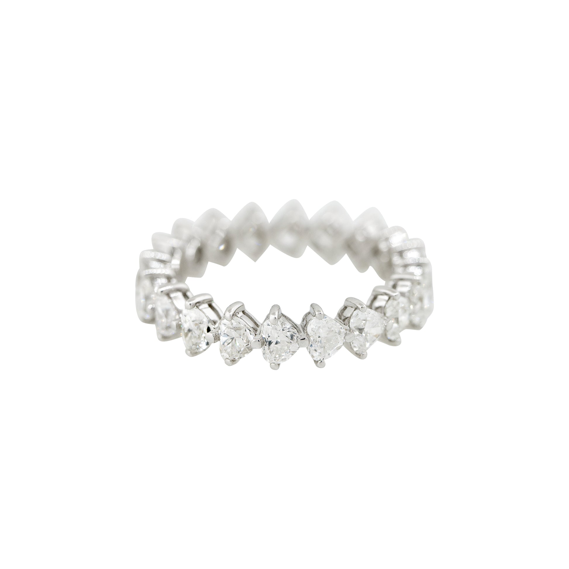 18k White Gold 2.86ctw Heart Shaped Diamond Eternity Band