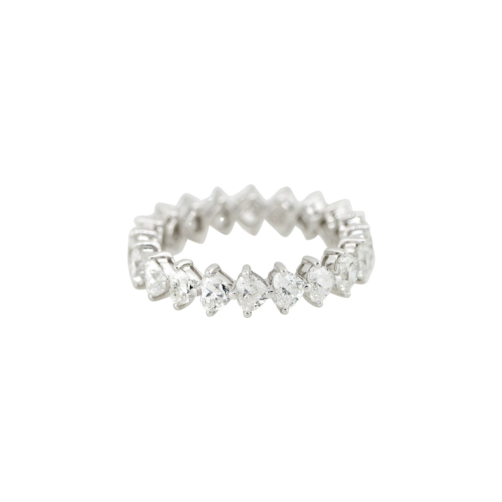 18k White Gold 2.86ctw Heart Shaped Diamond Eternity Band
