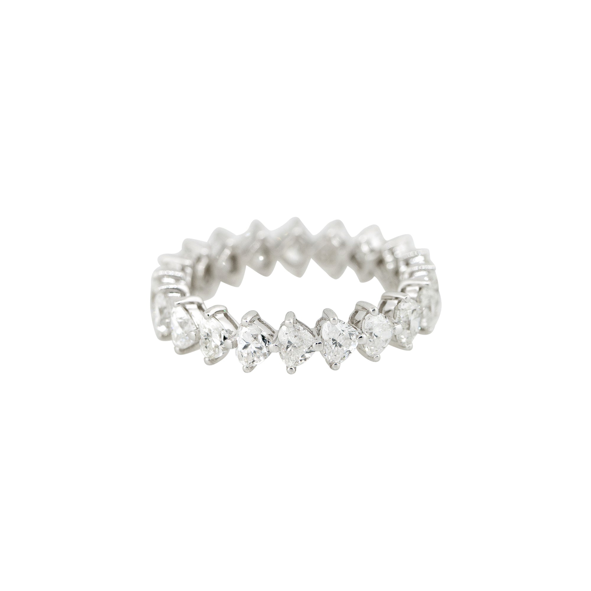 18k White Gold 2.86ctw Heart Shaped Diamond Eternity Band