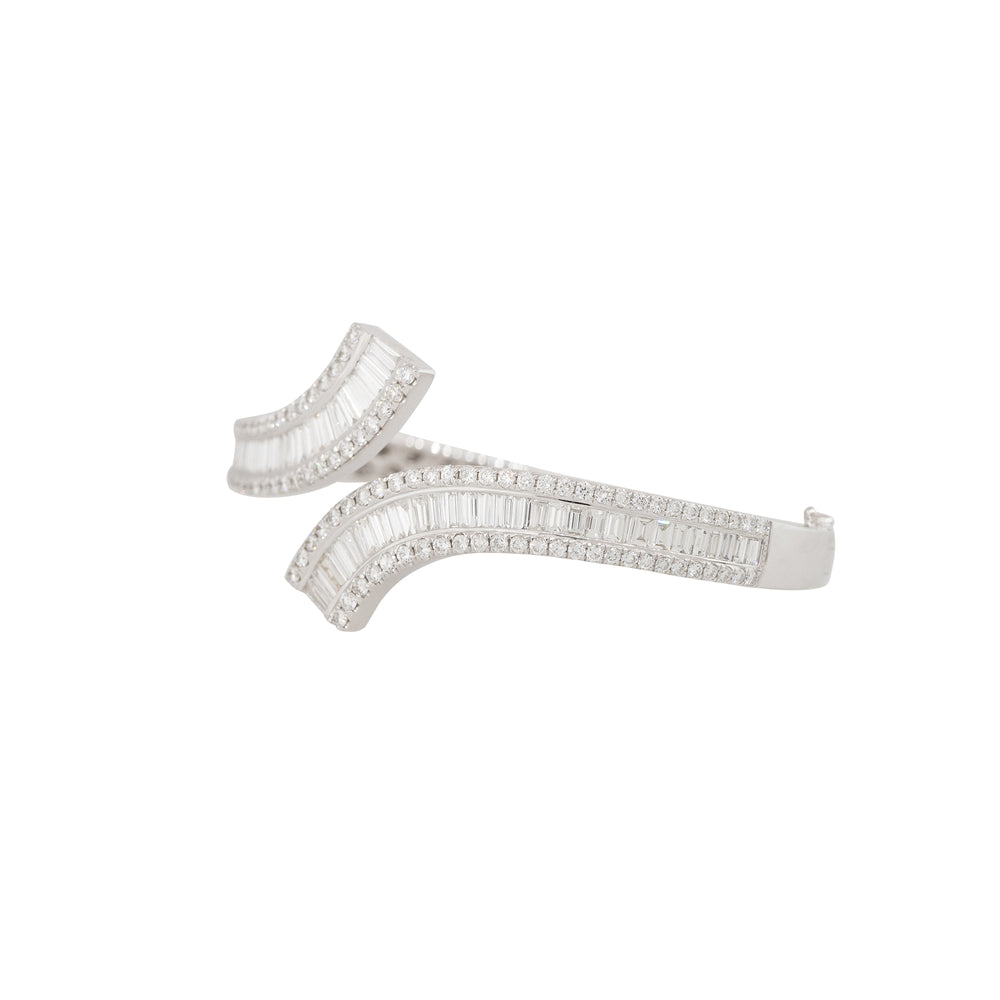 18k White Gold 4.88ct Baguette & Round Brilliant Cut Diamond Bypass Cuff Bracelet