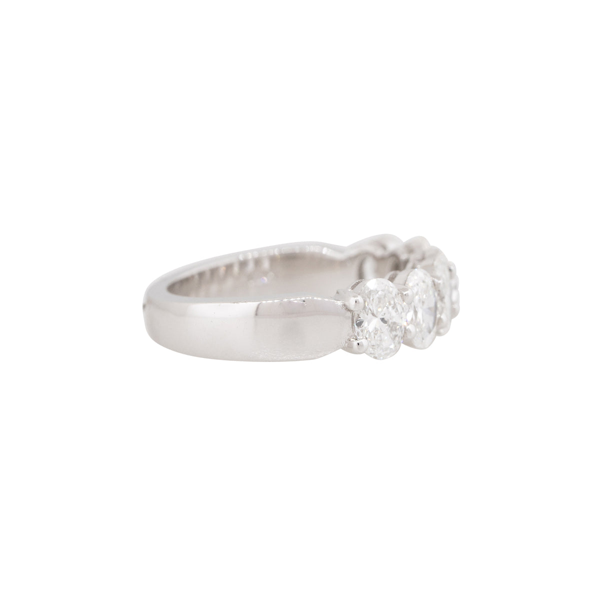 18k White Gold 1.91ctw Oval Shape 6 Diamond Ring