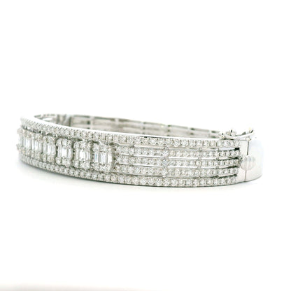 14K White Gold Natural 3.29 Carat Round & Baguette Cut Diamond Bangle Bracelet