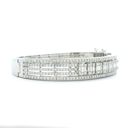 14K White Gold Natural 3.29 Carat Round & Baguette Cut Diamond Bangle Bracelet