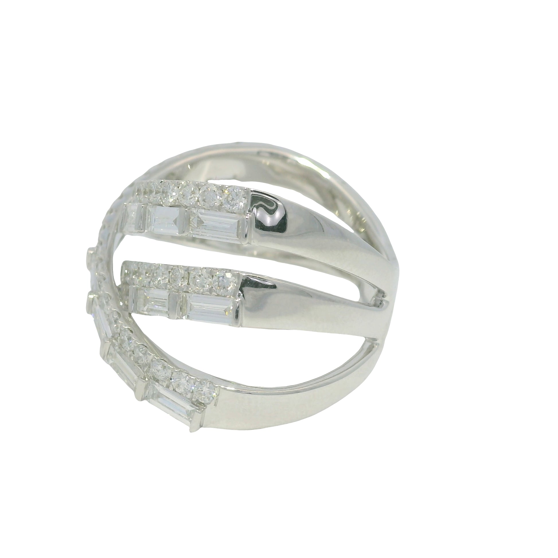 14k White gold Round Brilliant Baguette Diamond Cut Crossover Band