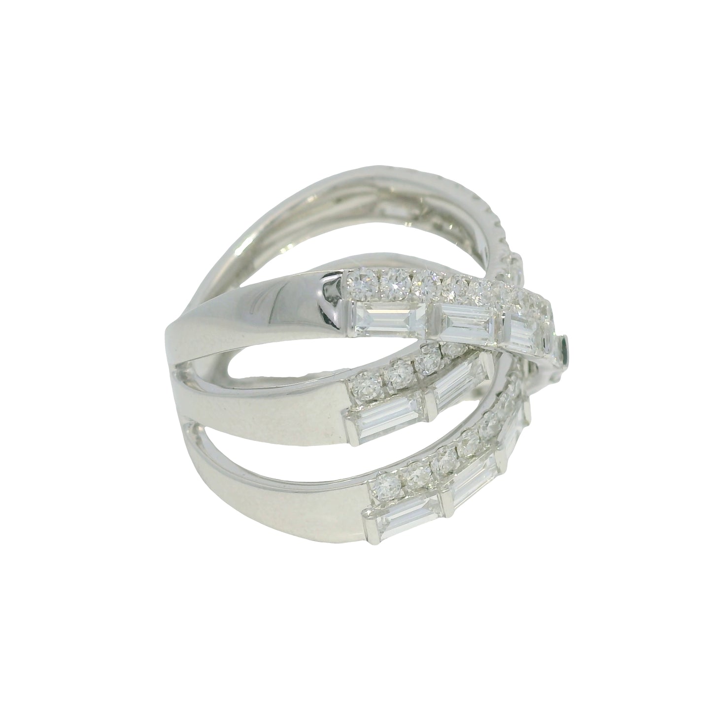 14k White gold Round Brilliant Baguette Diamond Cut Crossover Band