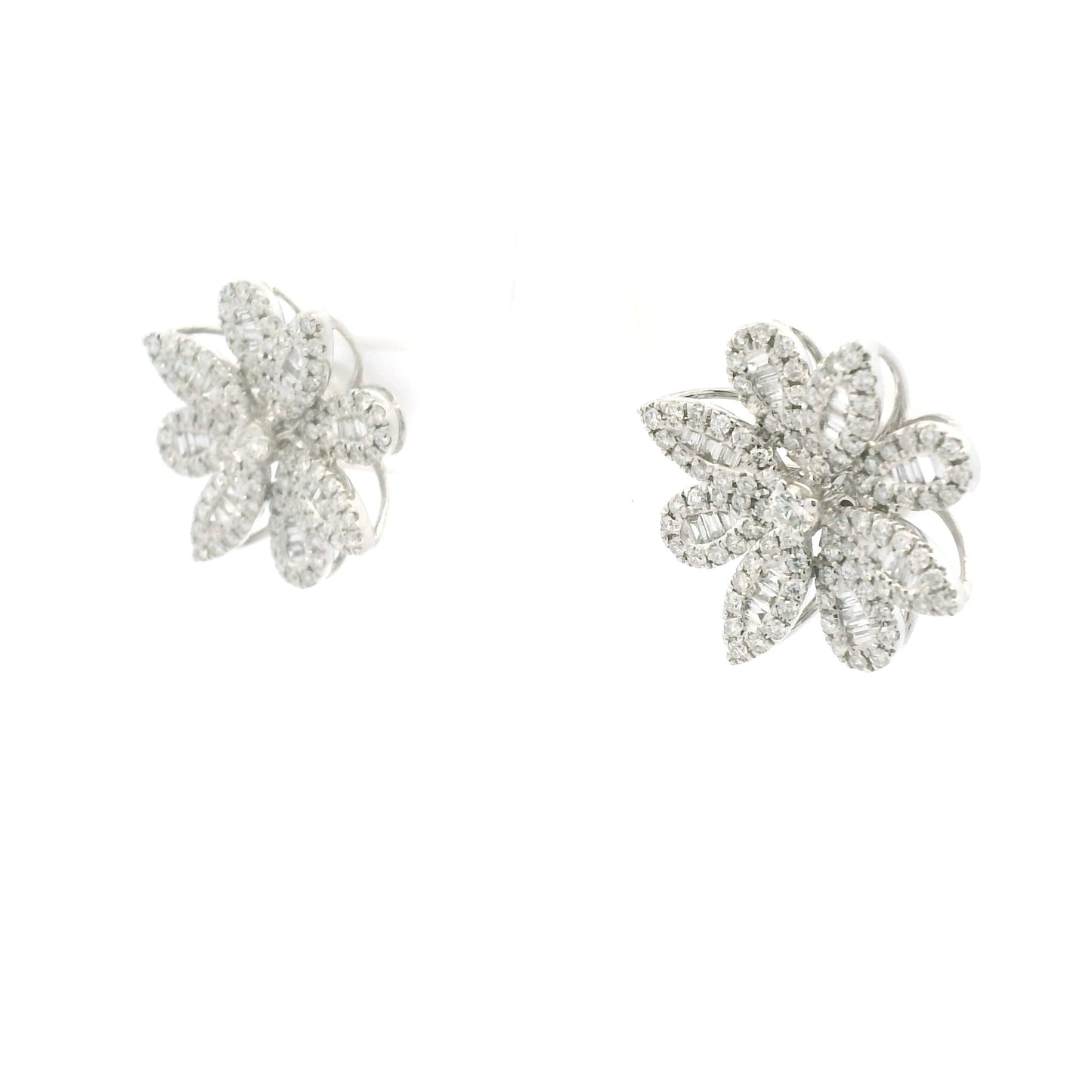18K White Gold Natural Round & Baguette Diamond Flower Earrings