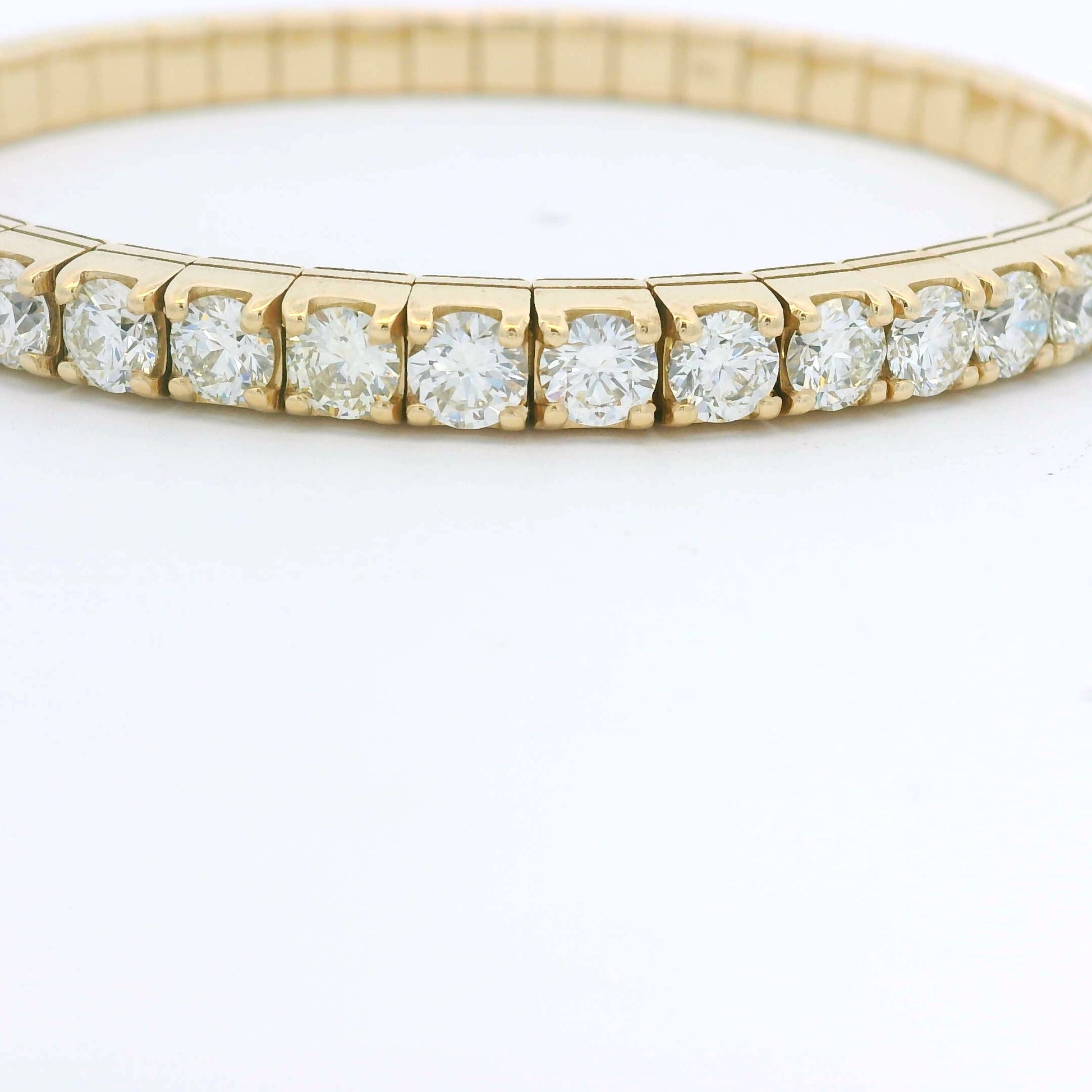 14K Yellow Gold Natural Round Brilliant Cut Diamond Flexible Bangle Bracelet