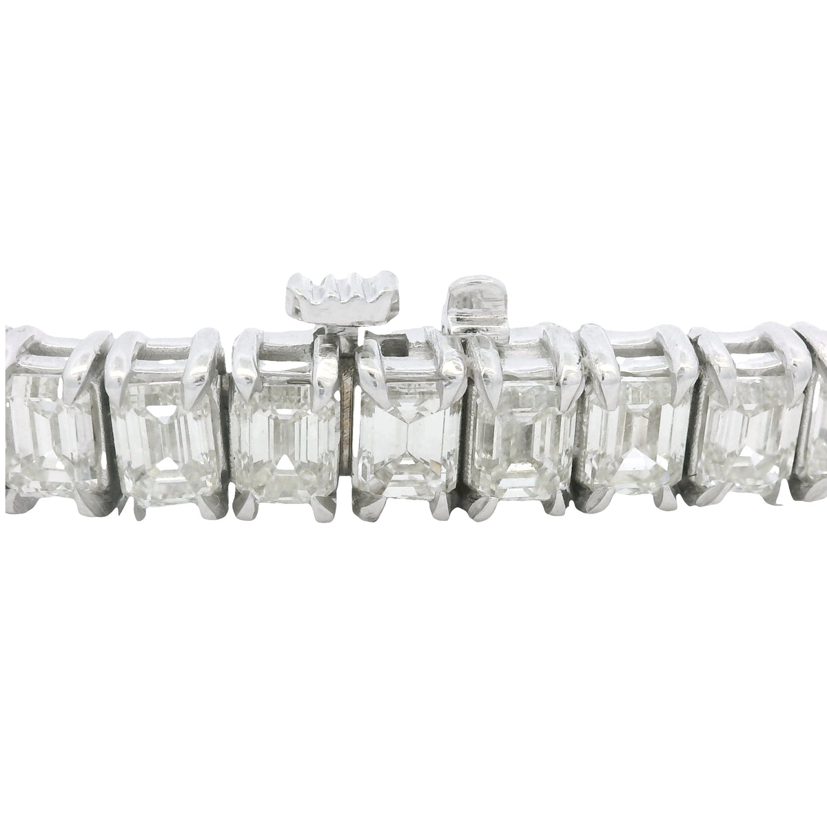 18K White Gold Natural Emerald Cut Diamond Prong- Set Tennis Bracelet