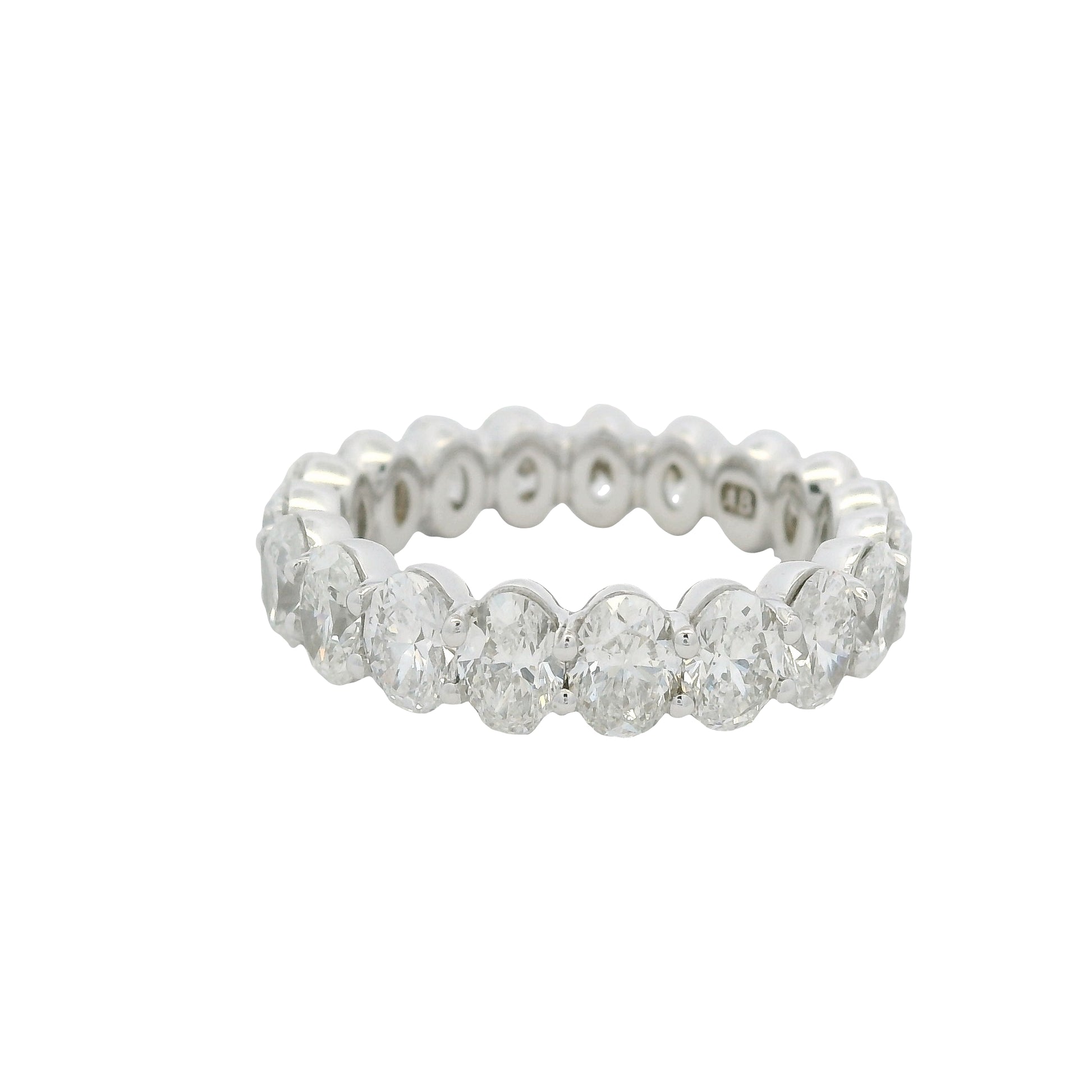 18K White Gold Natural Oval Cut Diamond Eternity Band