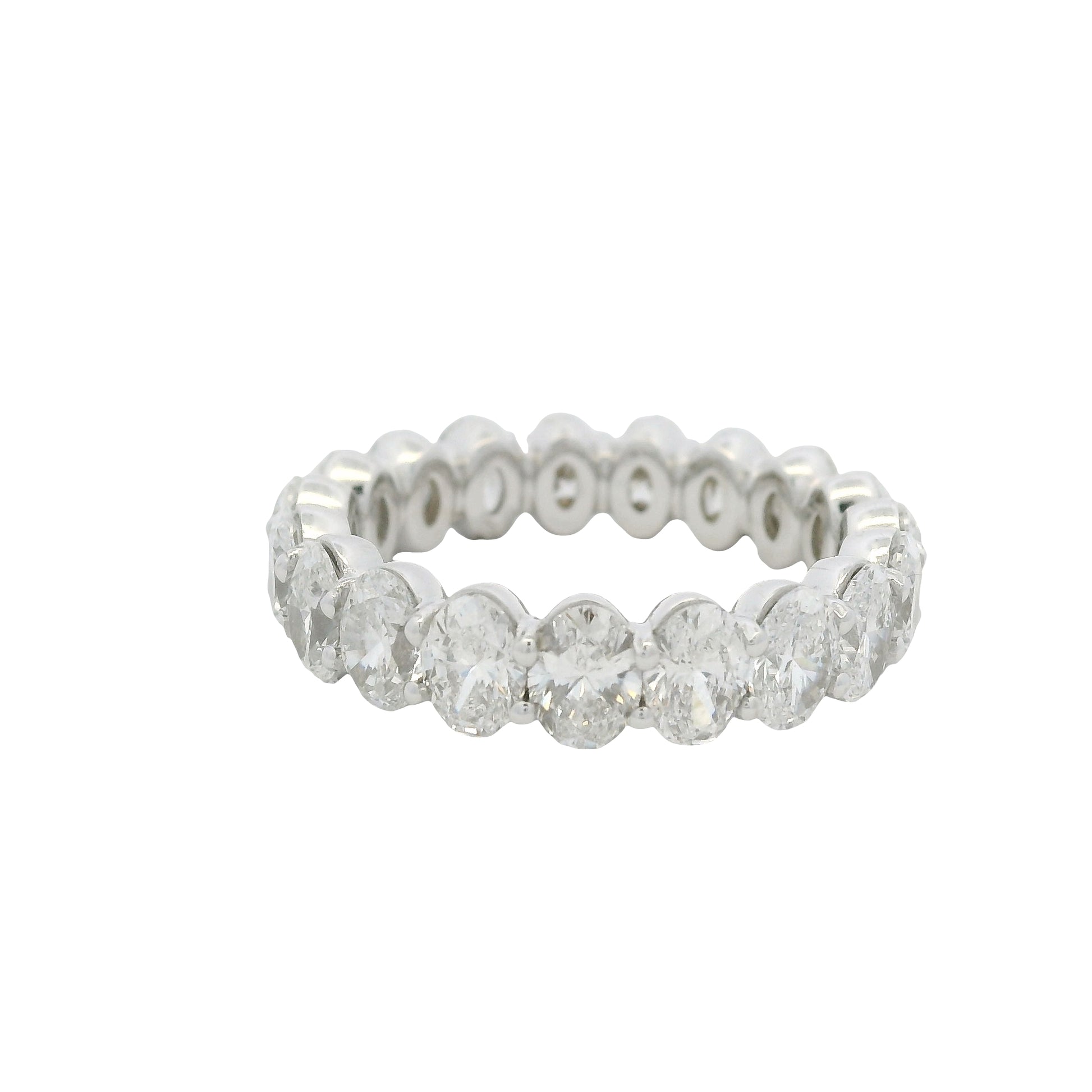 18K White Gold Natural Oval Cut Diamond Eternity Band