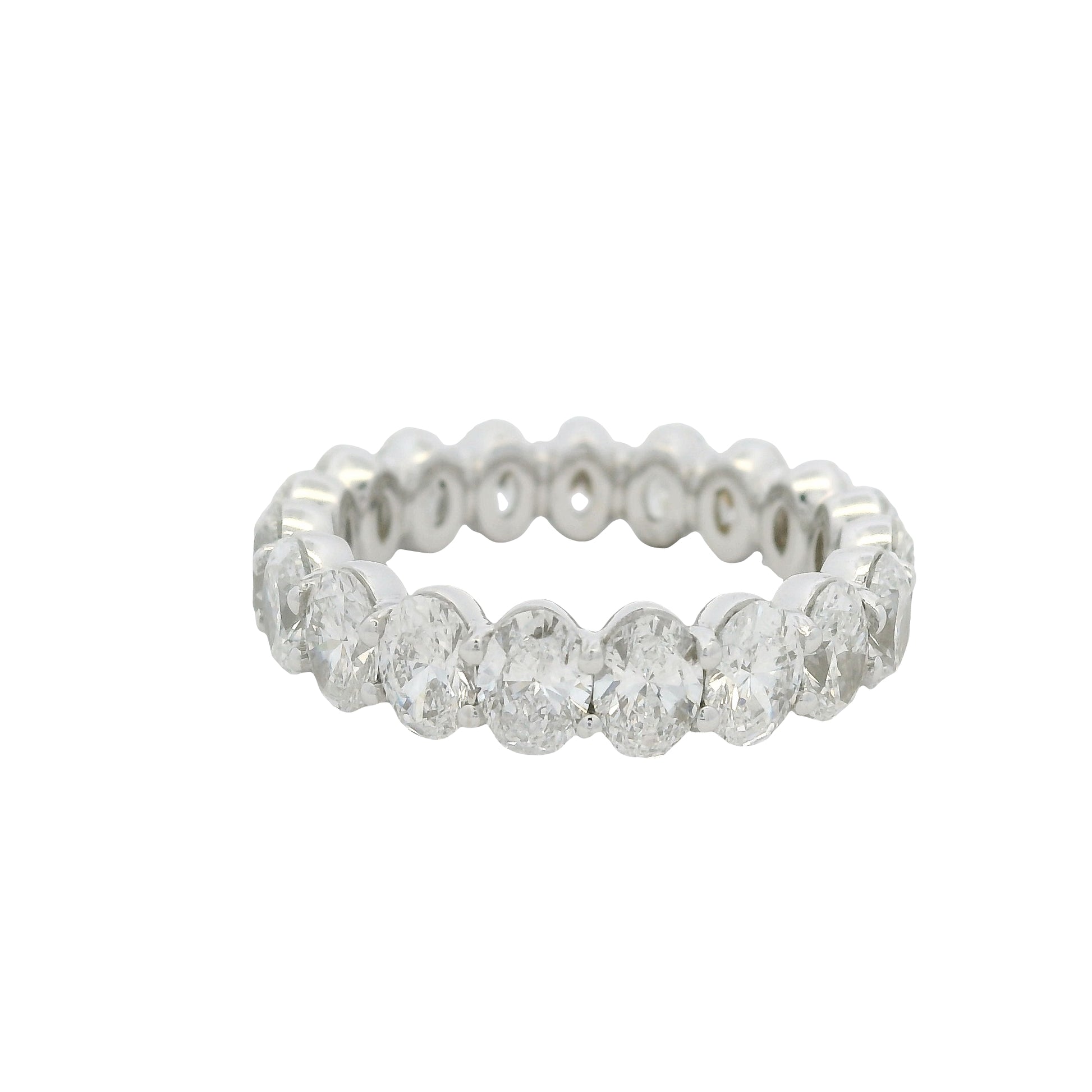 18K White Gold Natural Oval Cut Diamond Eternity Band