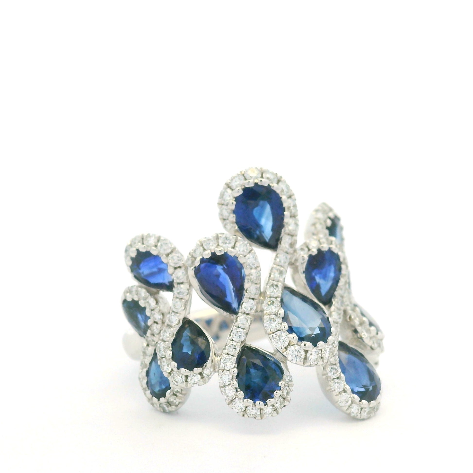 18K White Gold Natural Diamond & Pear Shape Sapphire Ring