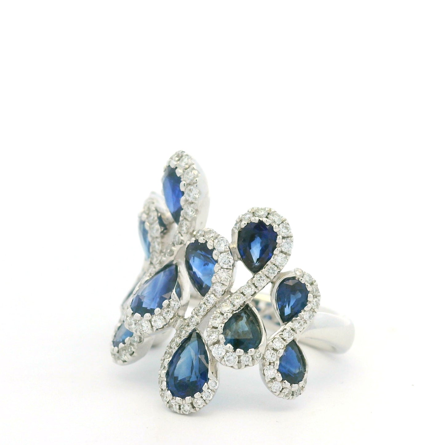 18K White Gold Natural Diamond & Pear Shape Sapphire Ring