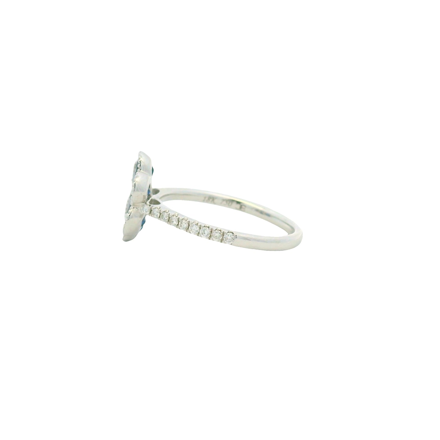 18K White Gold Natural Sapphires & Diamonds Cocktail Flower Ring