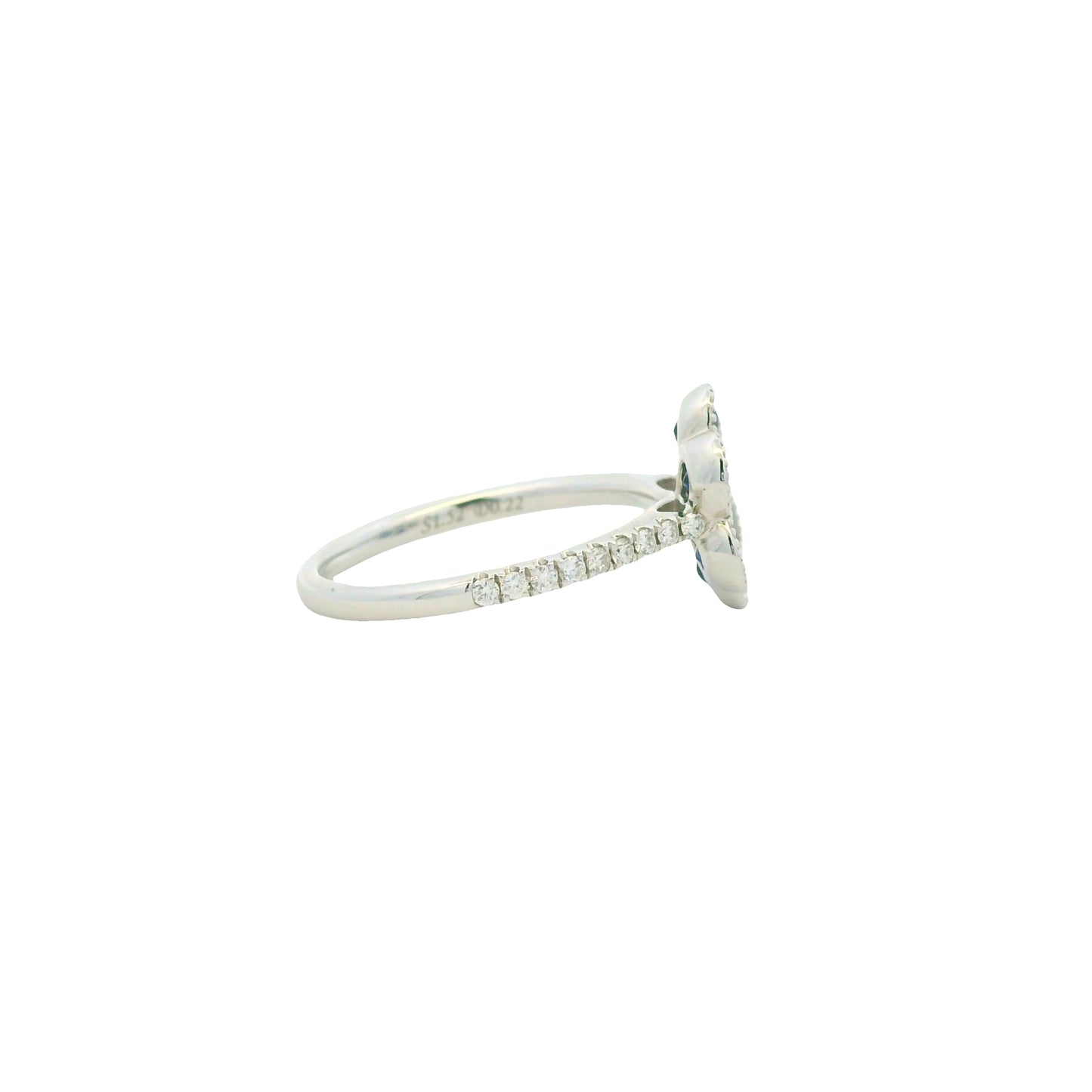 18K White Gold Natural Sapphires & Diamonds Cocktail Flower Ring